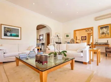 Villa Sleeps 8 Pool Air Con T607885 *